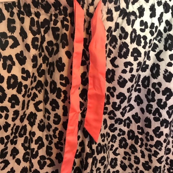 Medium Soft Cheetah Print Pajama Pants - Picture 3 of 8